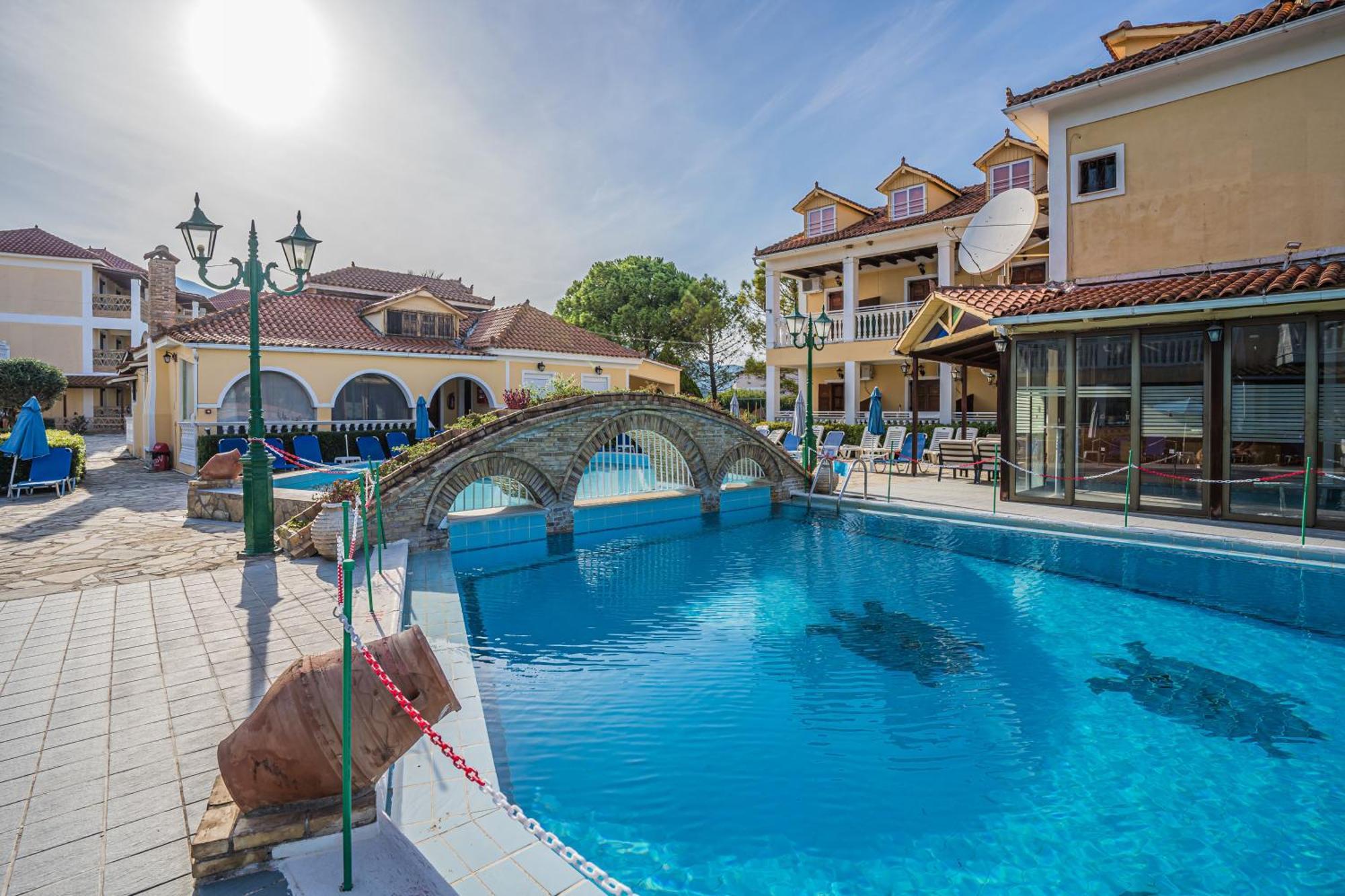 Elpida Hotel Alykanas  Exterior photo
