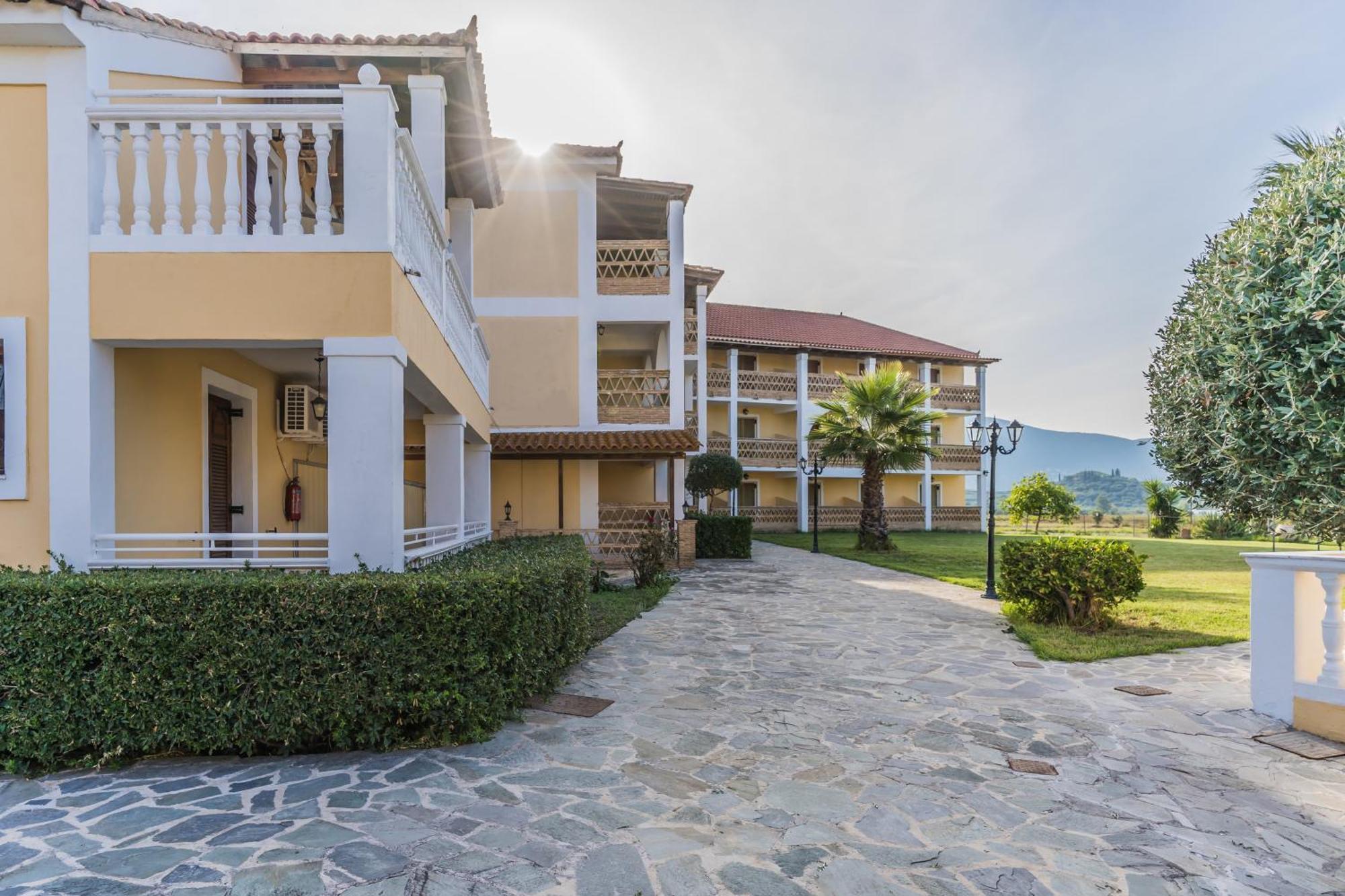 Elpida Hotel Alykanas  Exterior photo