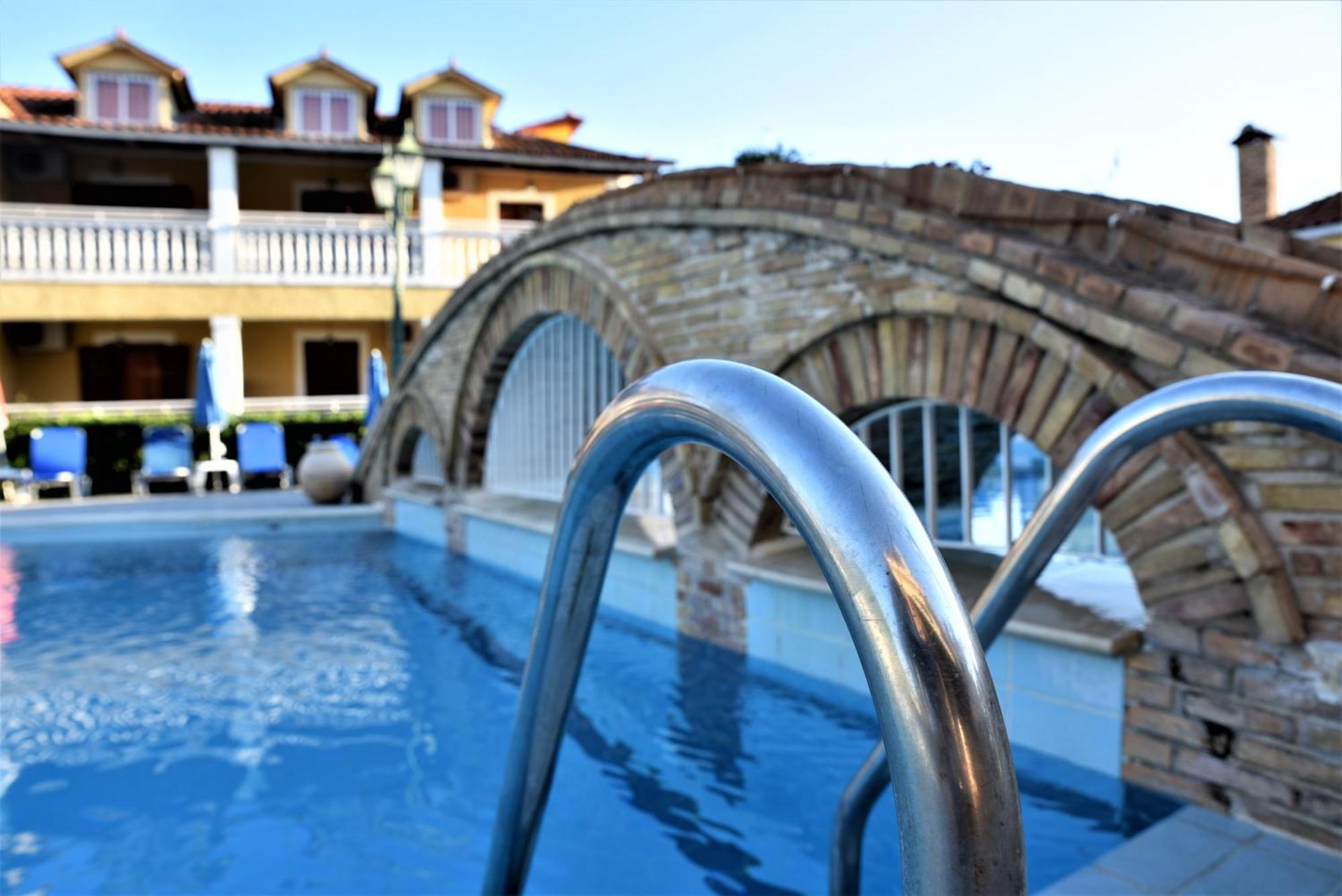 Elpida Hotel Alykanas  Exterior photo