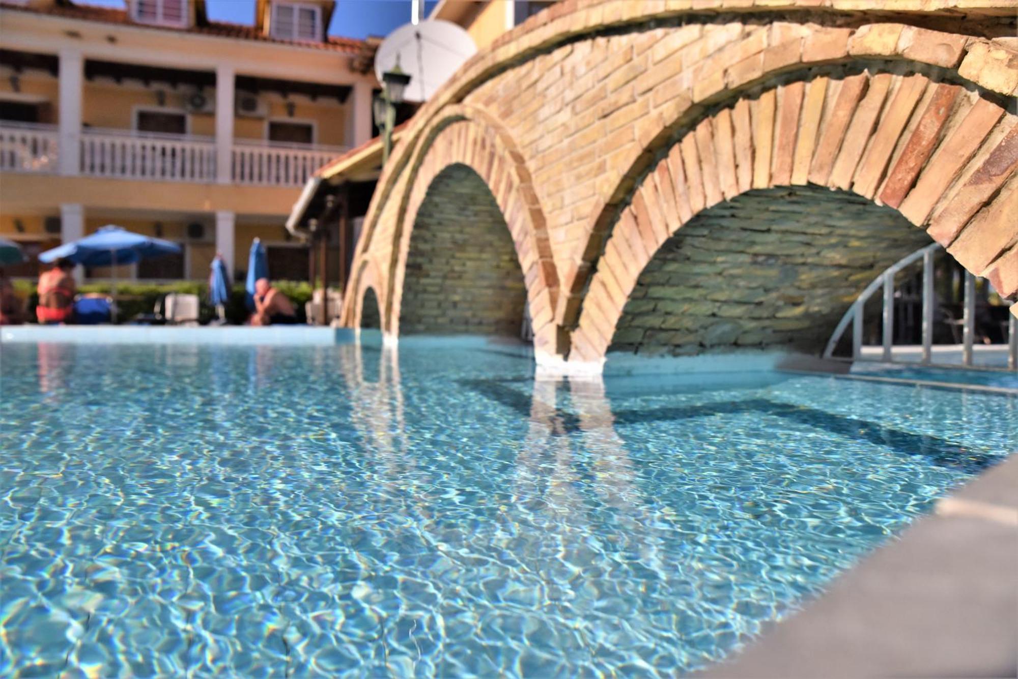 Elpida Hotel Alykanas  Exterior photo