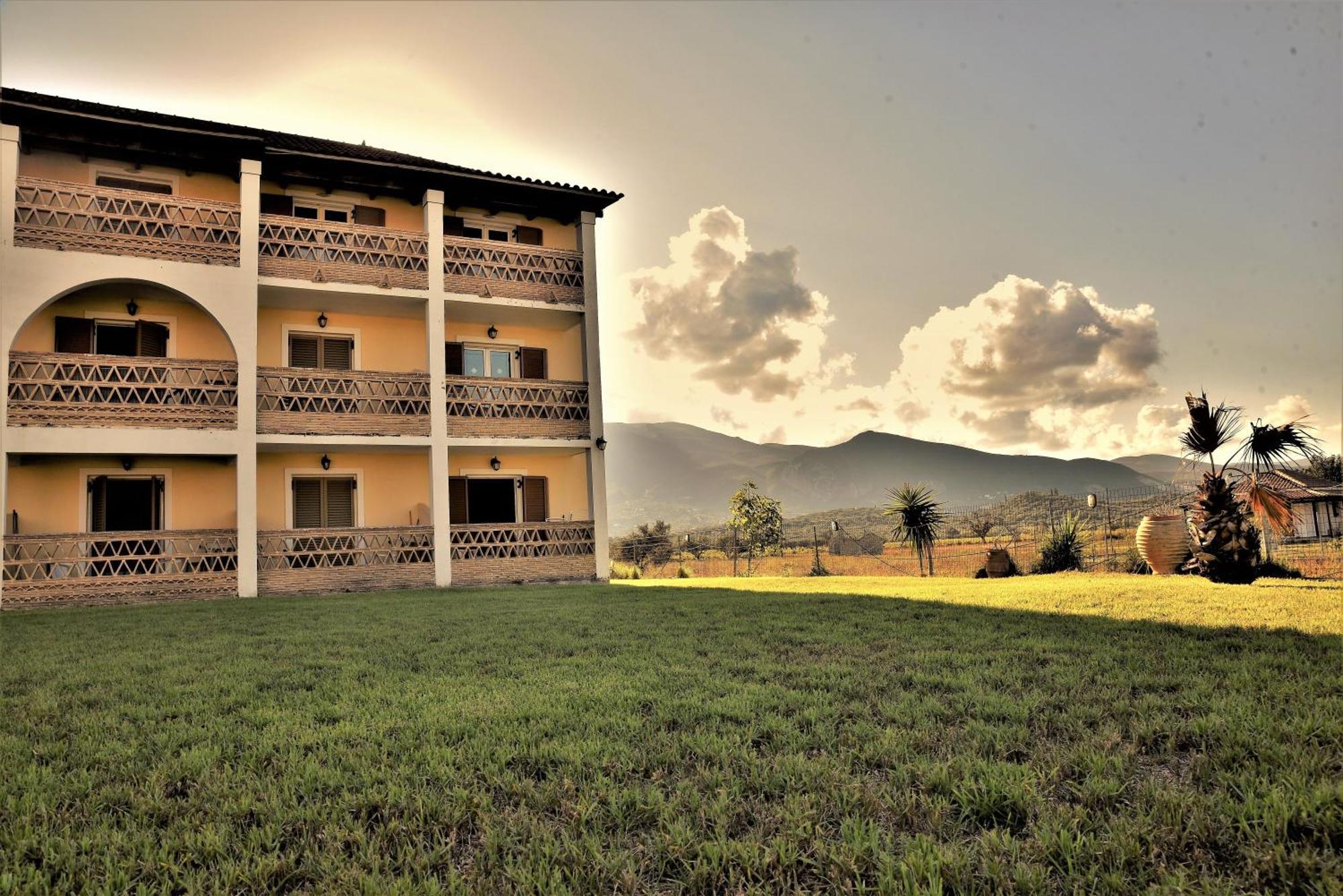 Elpida Hotel Alykanas  Exterior photo